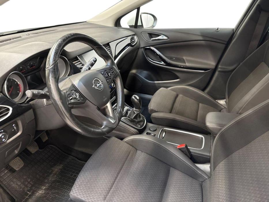 OPEL Astra 2017
