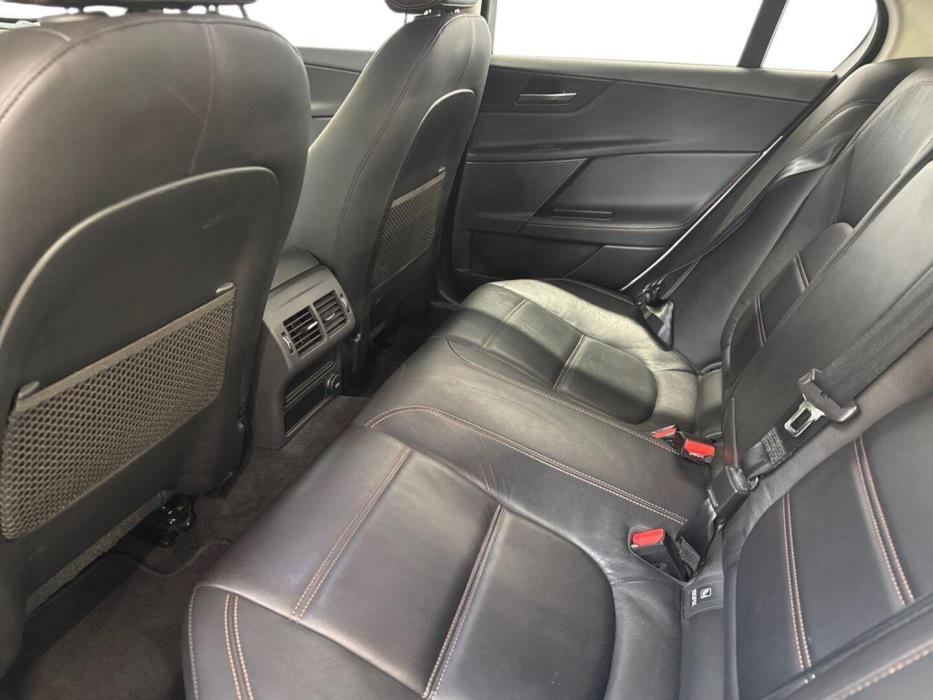JAGUAR XE 2015