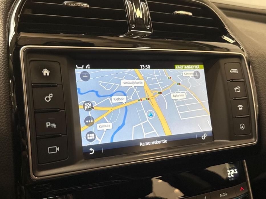 JAGUAR XE 2015