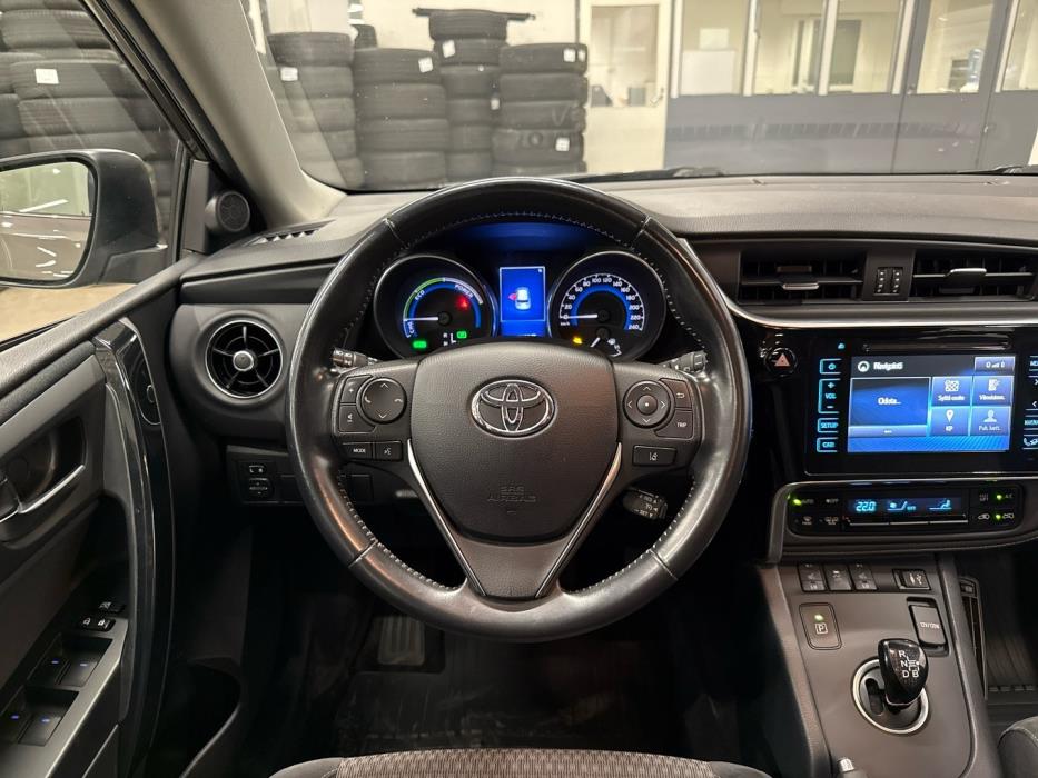 TOYOTA Auris 2018