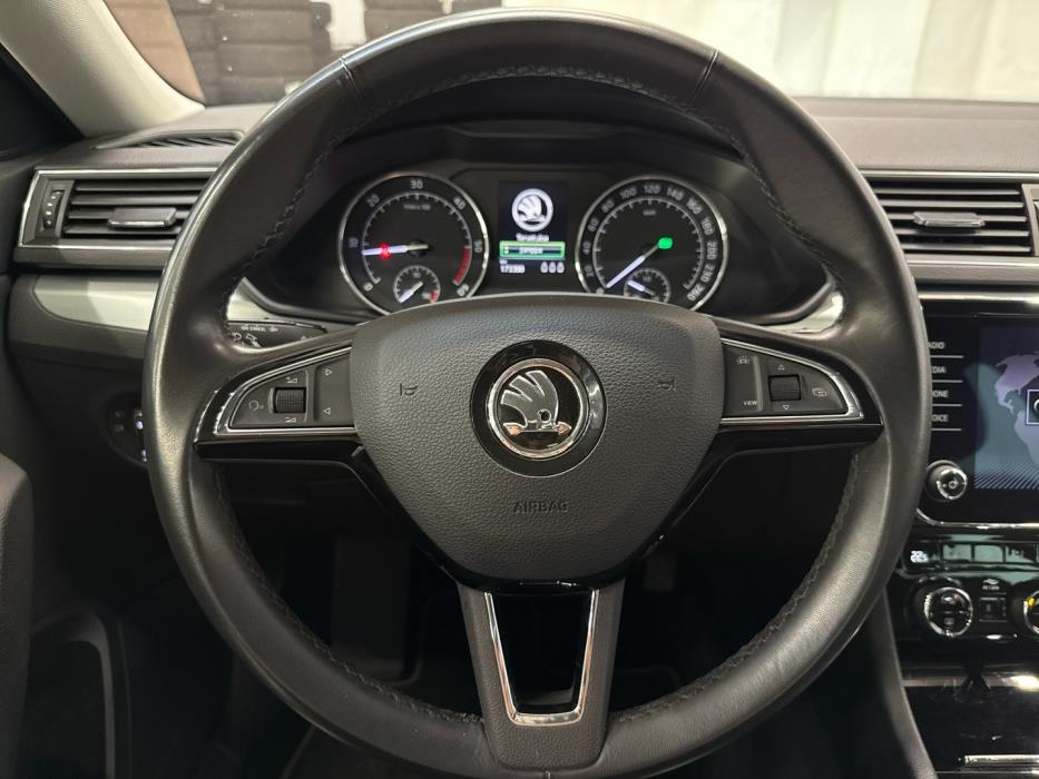 SKODA Superb 2019
