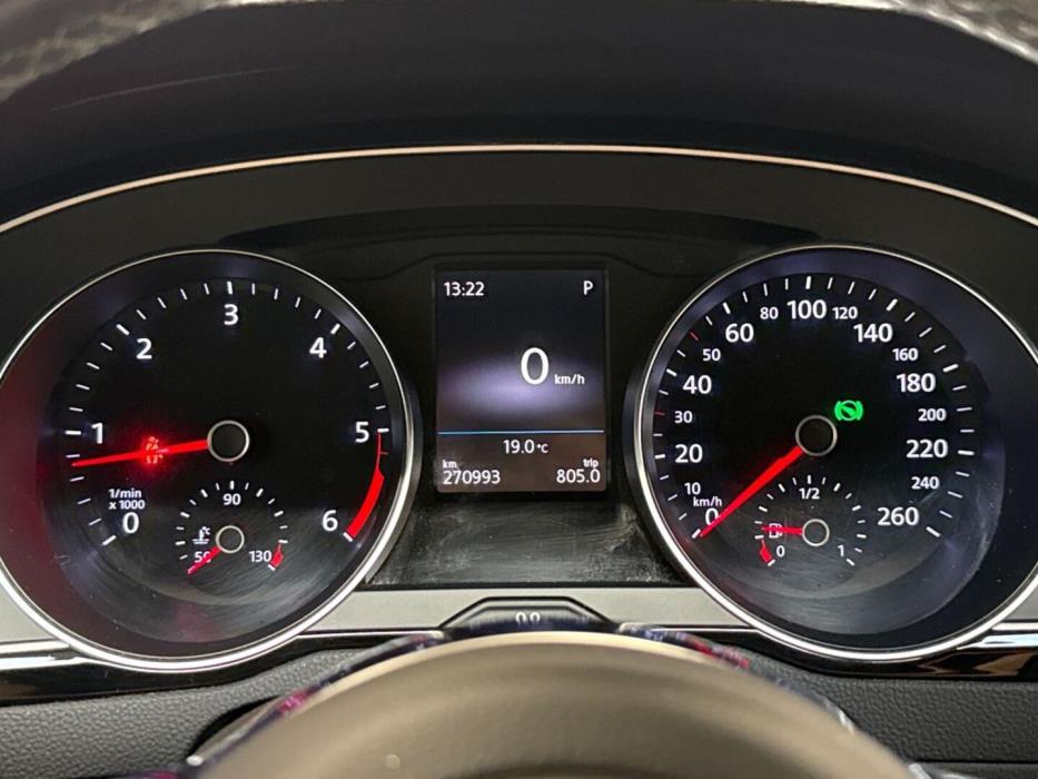 VOLKSWAGEN Passat 2016