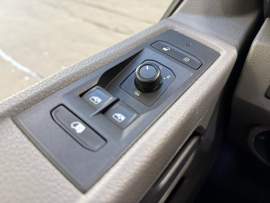 VOLKSWAGEN Transporter 2020