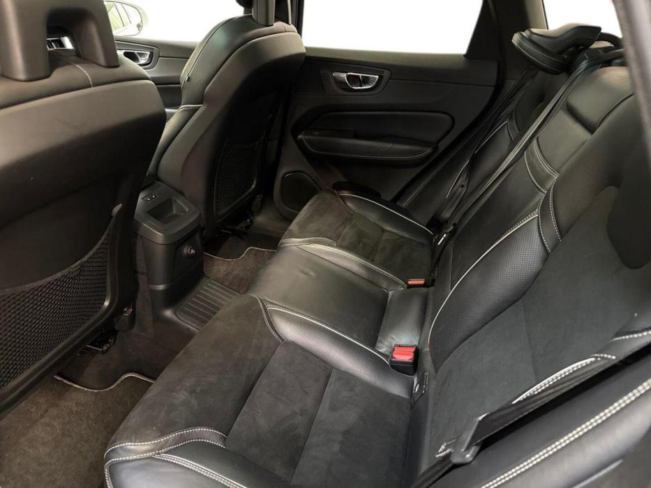 VOLVO XC60 2018