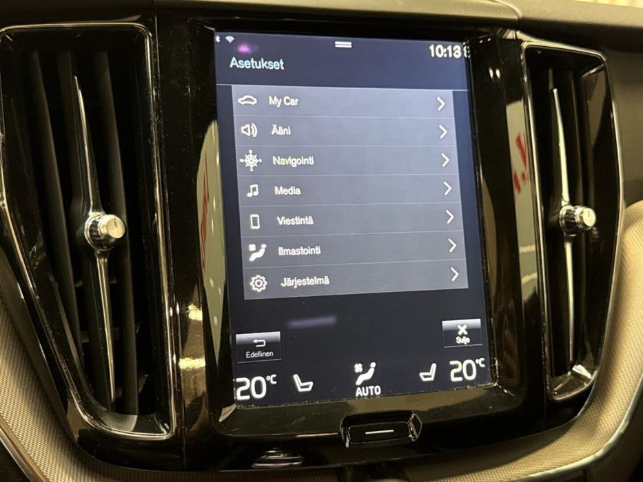 VOLVO XC60 2018