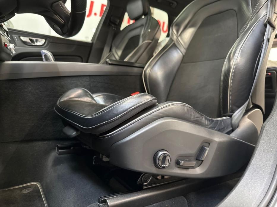VOLVO XC60 2018