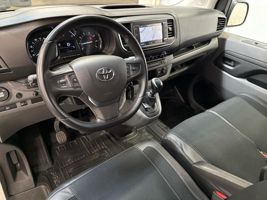 TOYOTA Proace 2022
