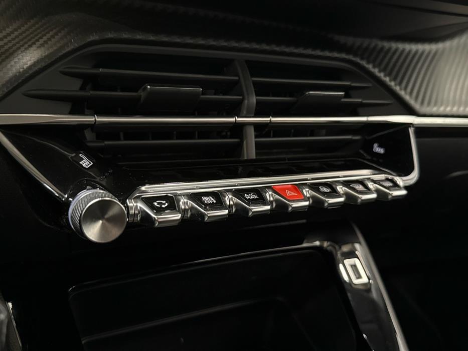 PEUGEOT 208 2023