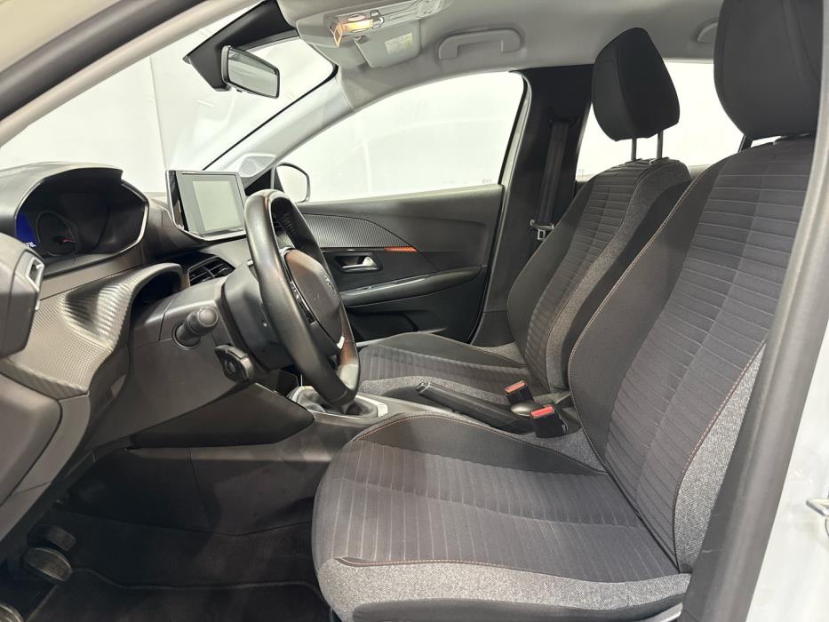 PEUGEOT 208 2023