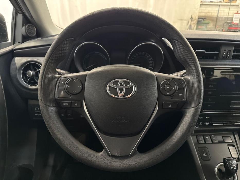 TOYOTA Auris 2018