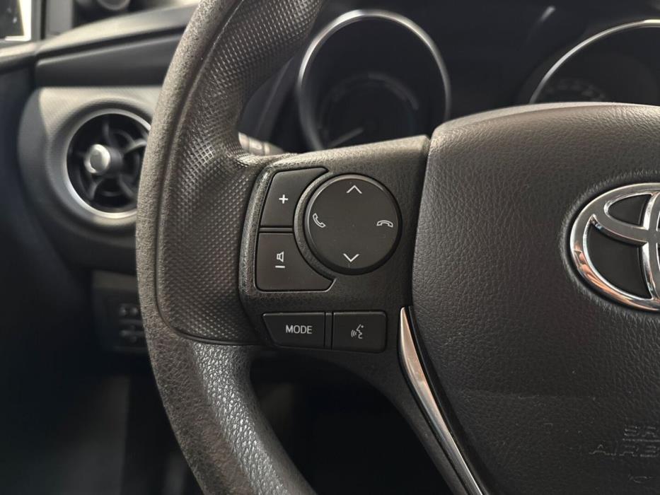 TOYOTA Auris 2018
