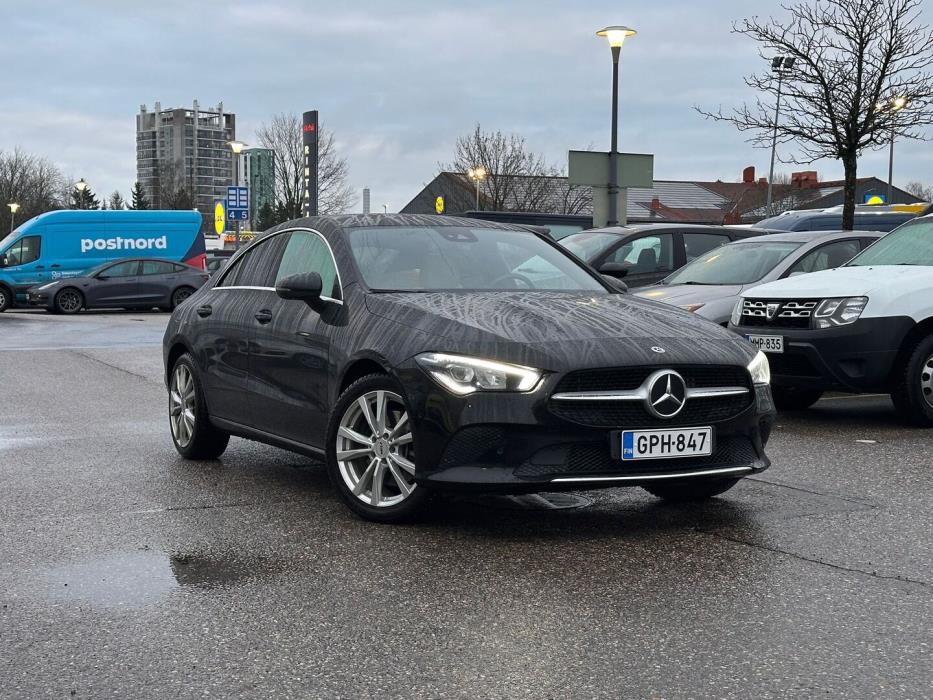 MERCEDES-BENZ CLA 2023