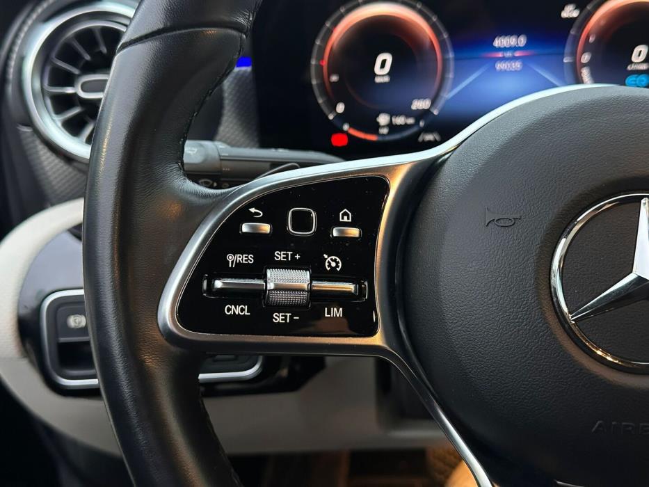 MERCEDES-BENZ CLA 2023