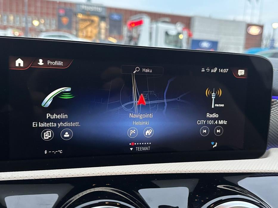 MERCEDES-BENZ CLA 2023