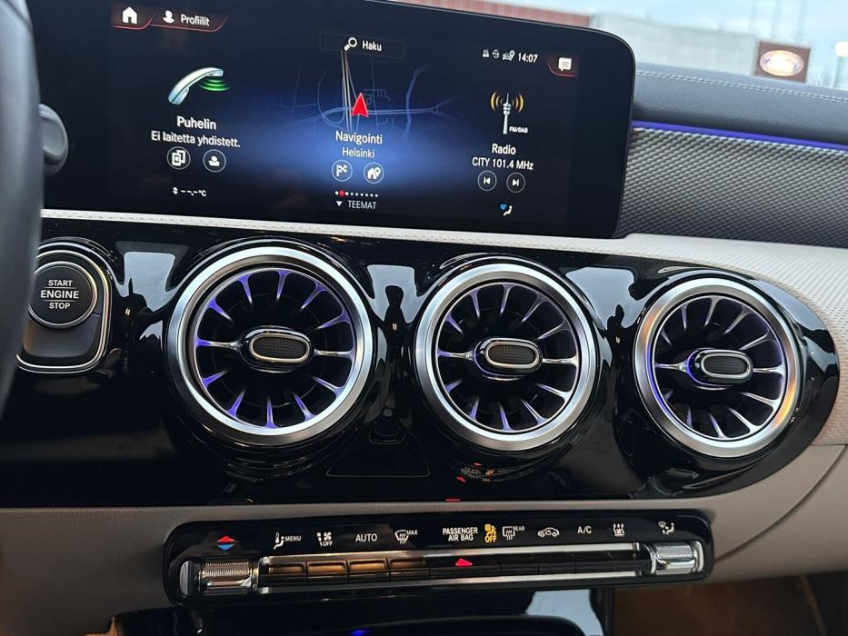 MERCEDES-BENZ CLA 2023