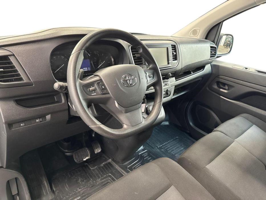TOYOTA Proace 2023