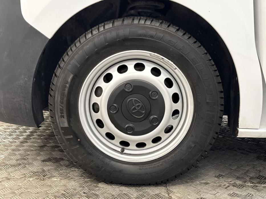TOYOTA Proace 2023
