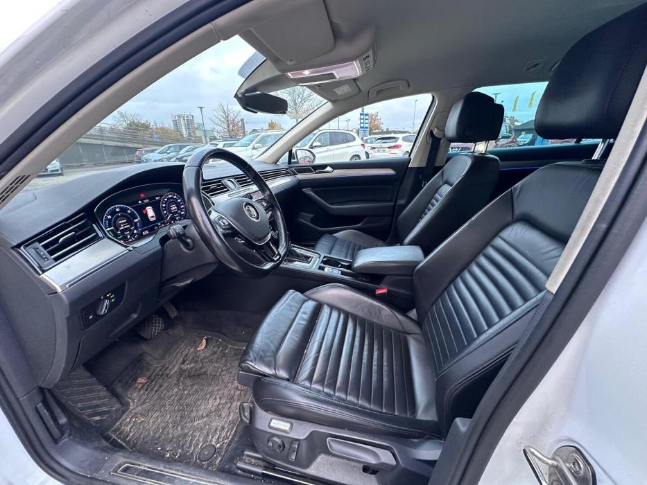 VOLKSWAGEN Passat 2018