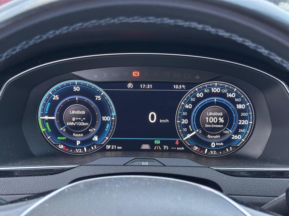 VOLKSWAGEN Passat 2018