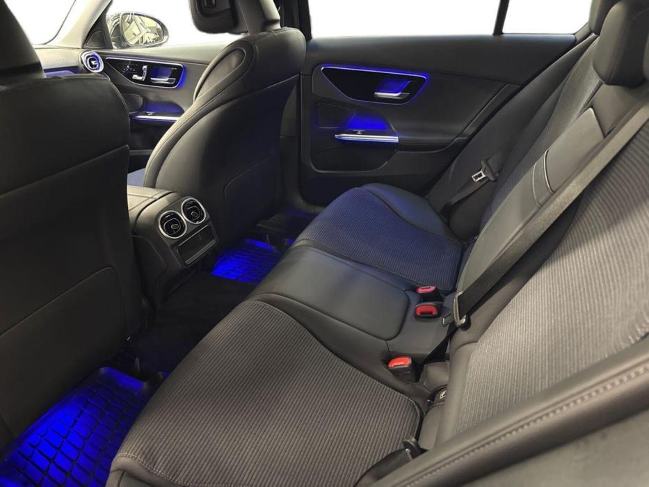 MERCEDES-BENZ C 2023