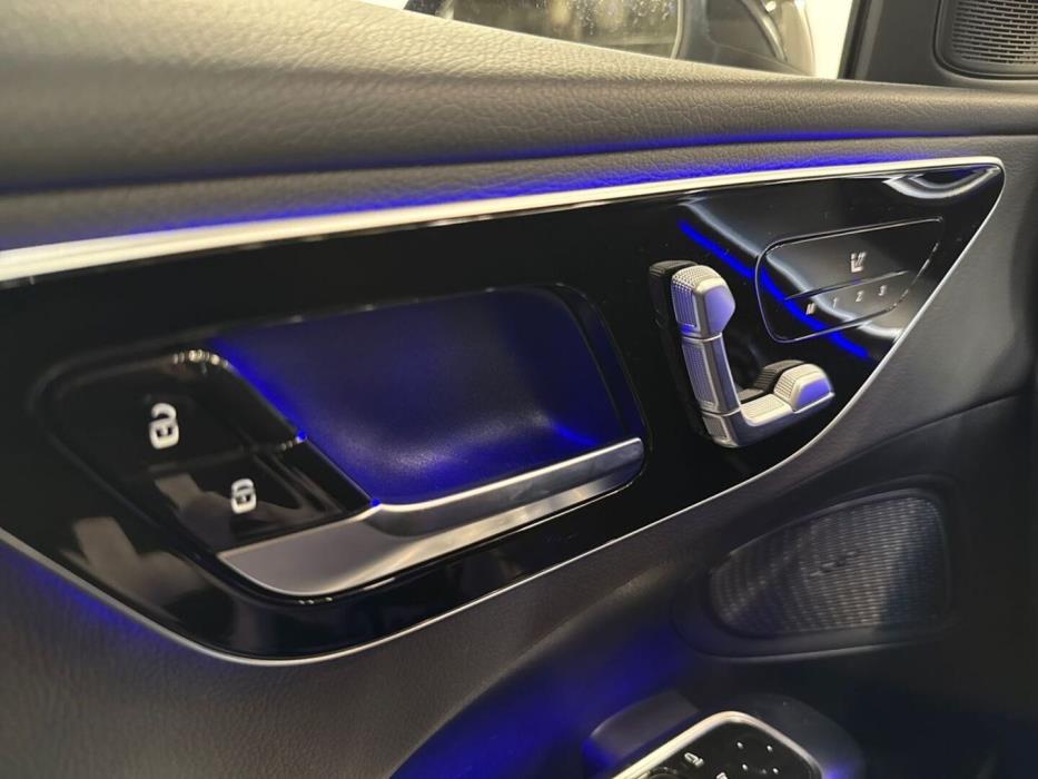 MERCEDES-BENZ C 2023