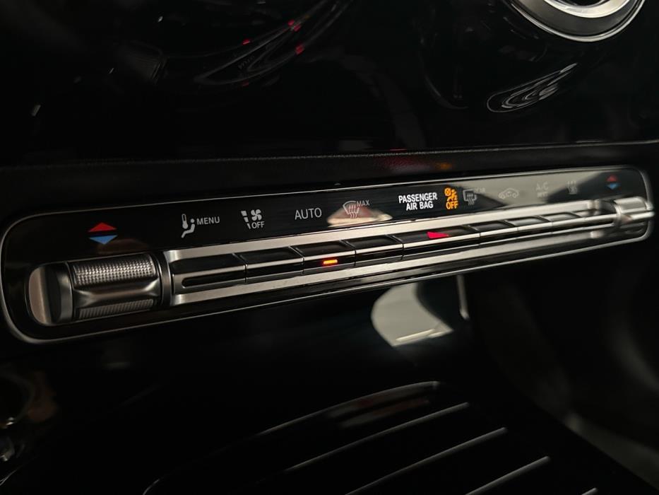 MERCEDES-BENZ A 2021