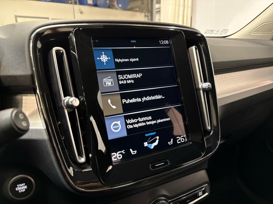 VOLVO XC40 2021