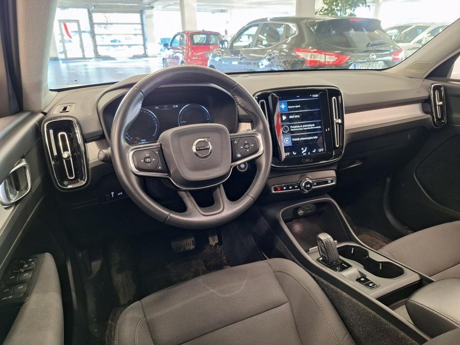 VOLVO XC40 2021