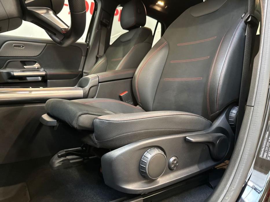 MERCEDES-BENZ EQA 2024