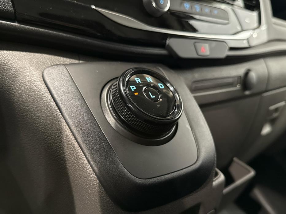 FORD Transit 2025