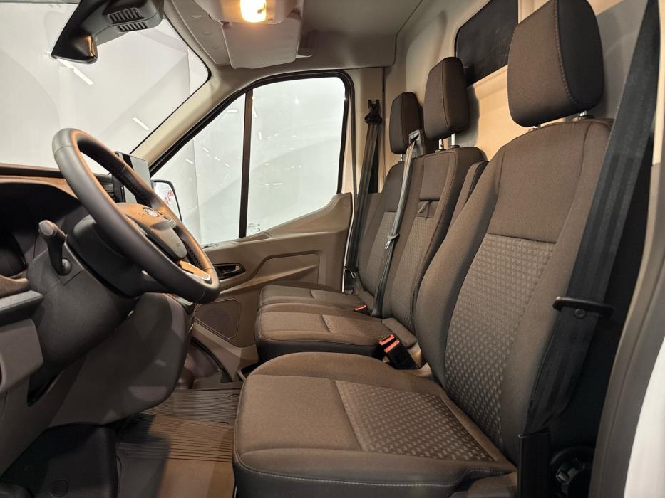 FORD Transit 2025