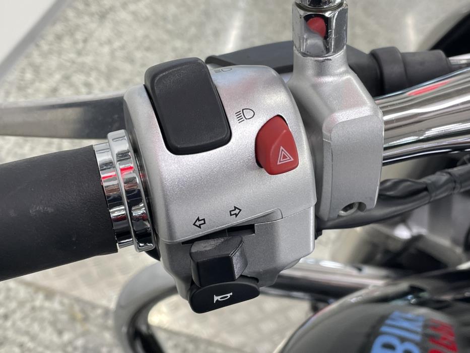 SUZUKI INTRUDER 2008