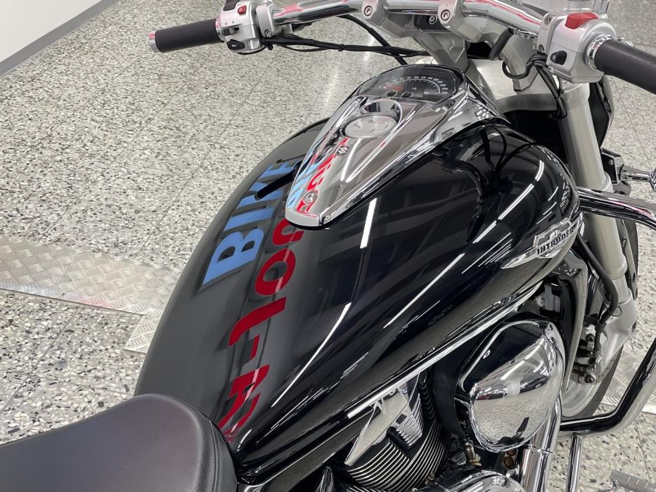 SUZUKI INTRUDER 2008