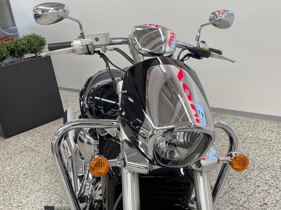 SUZUKI INTRUDER 2008