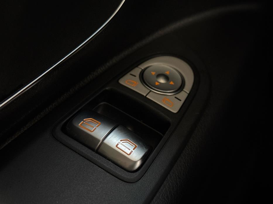 MERCEDES-BENZ Vito 2021