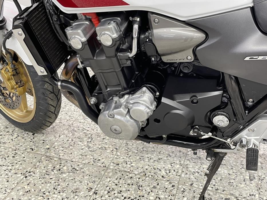 HONDA CB 2008