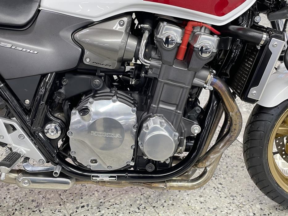 HONDA CB 2008