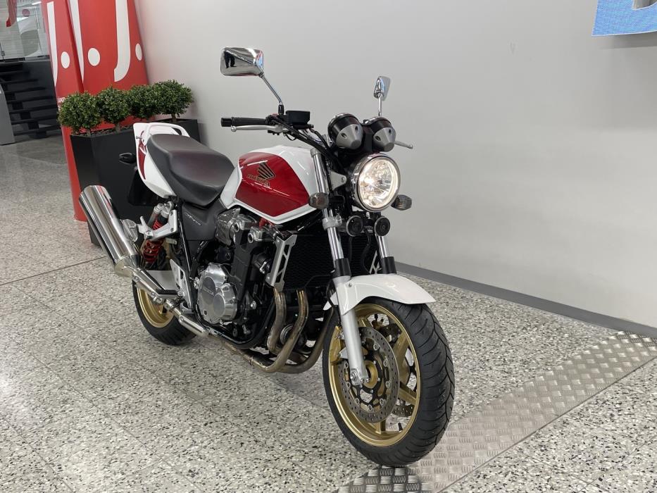 HONDA CB 2008