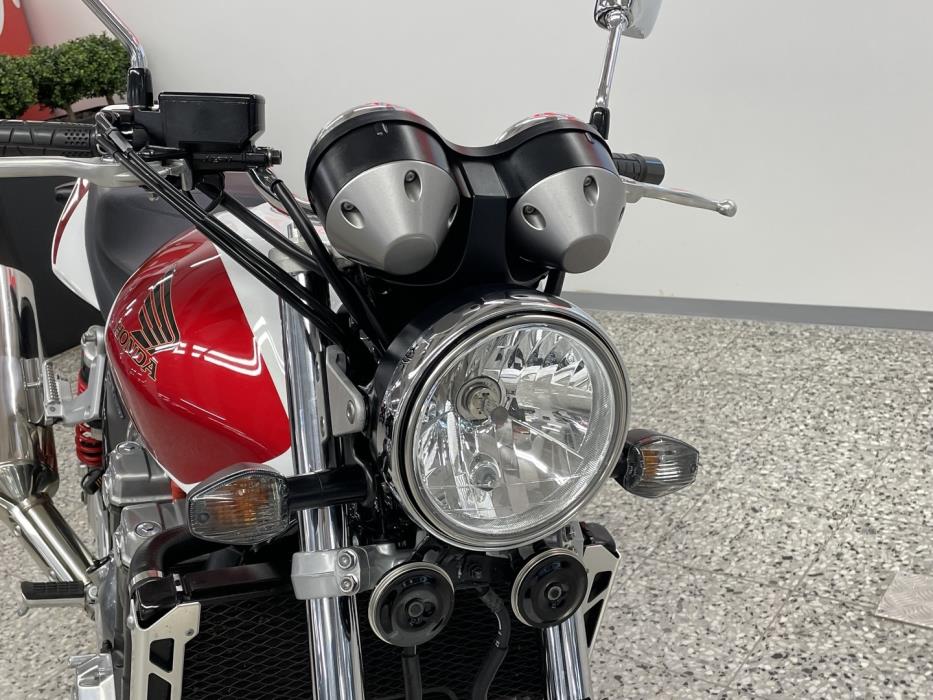 HONDA CB 2008