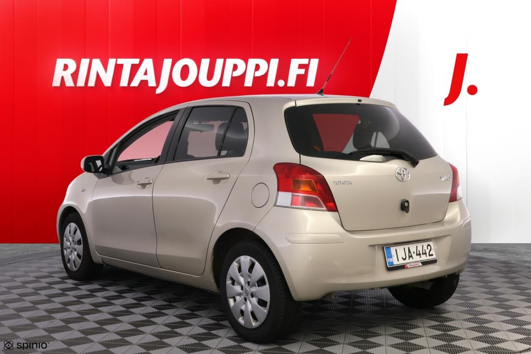 TOYOTA Yaris 2009