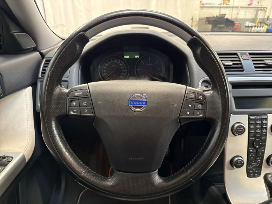 VOLVO S40 2011