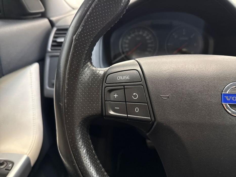 VOLVO S40 2011