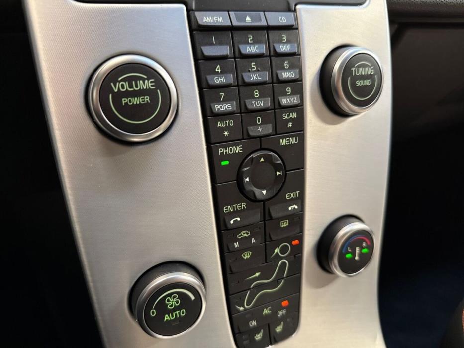 VOLVO S40 2011