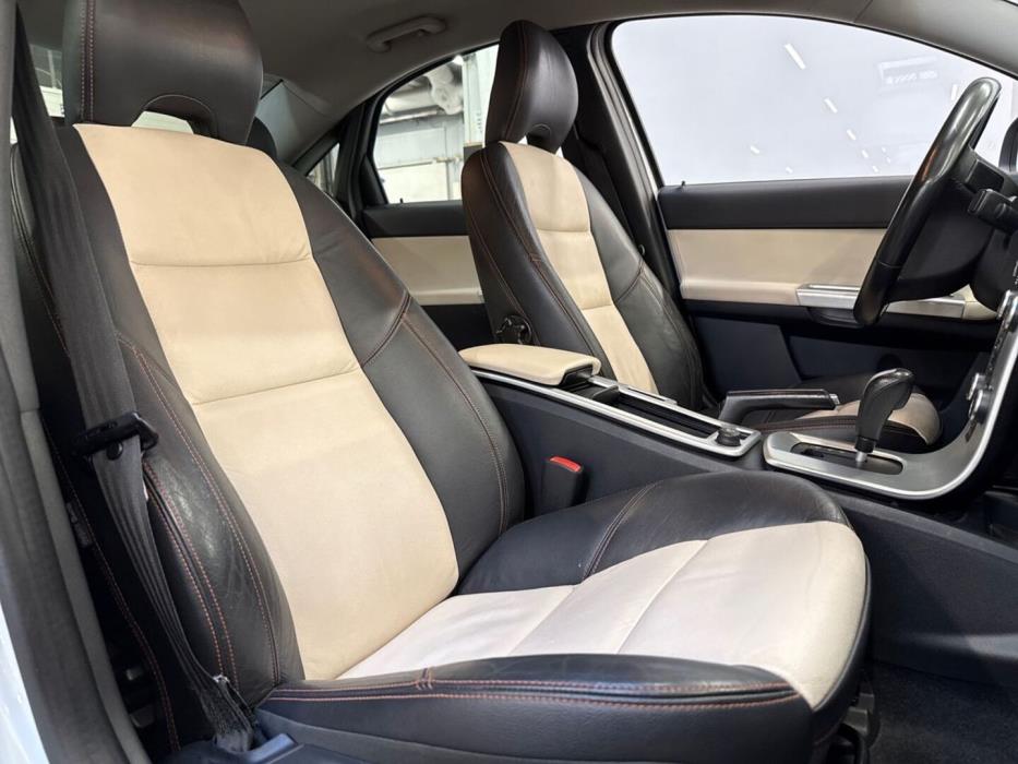 VOLVO S40 2011