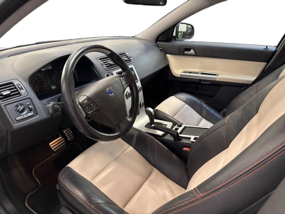 VOLVO S40 2011