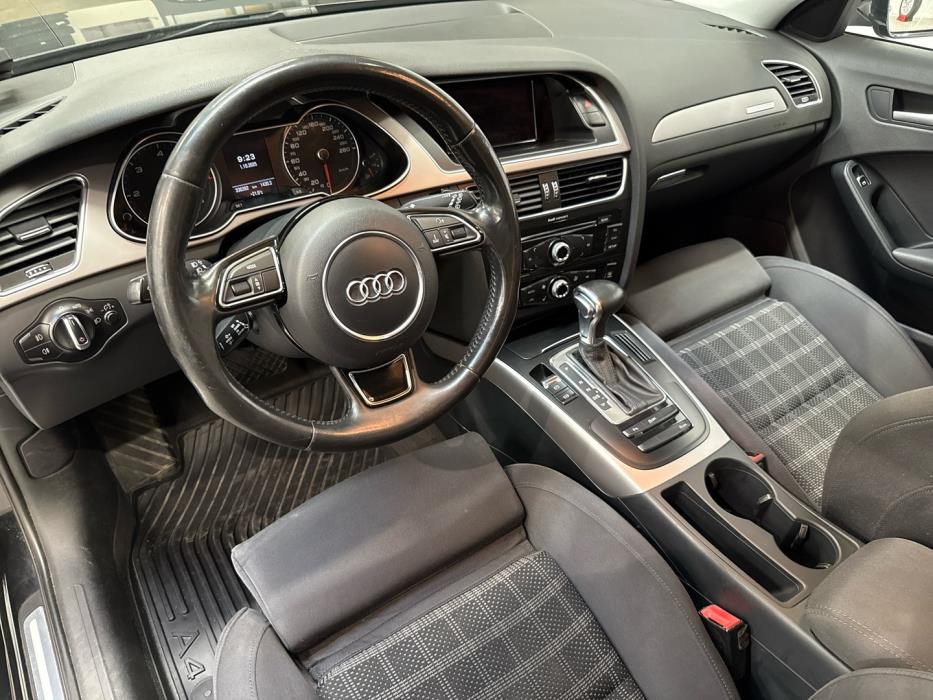 AUDI A4 2013
