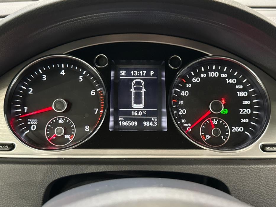 VOLKSWAGEN Passat 2013