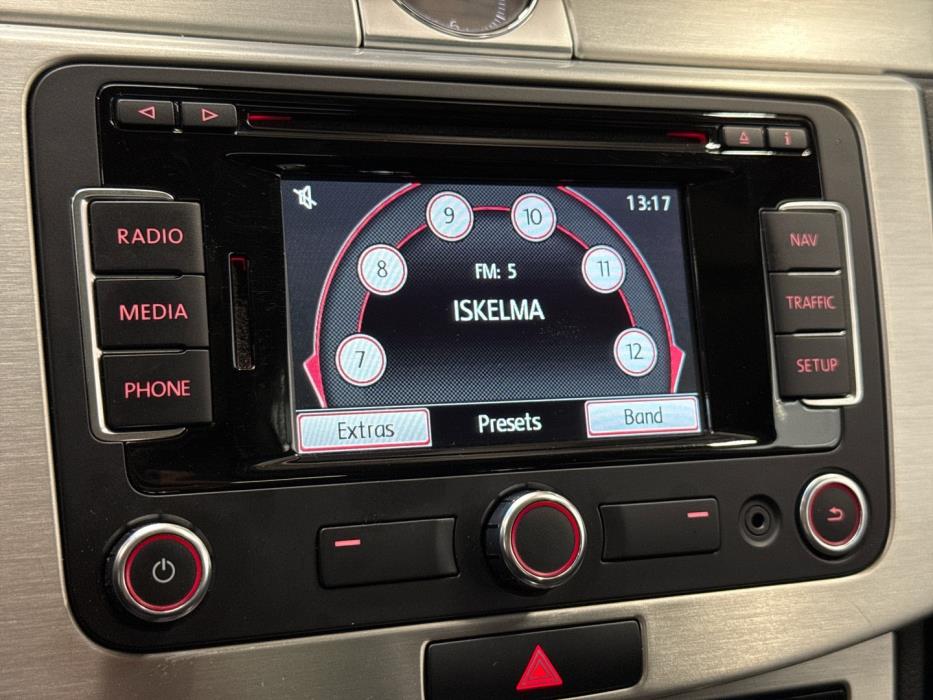 VOLKSWAGEN Passat 2013