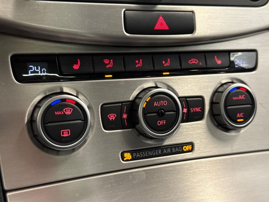 VOLKSWAGEN Passat 2013