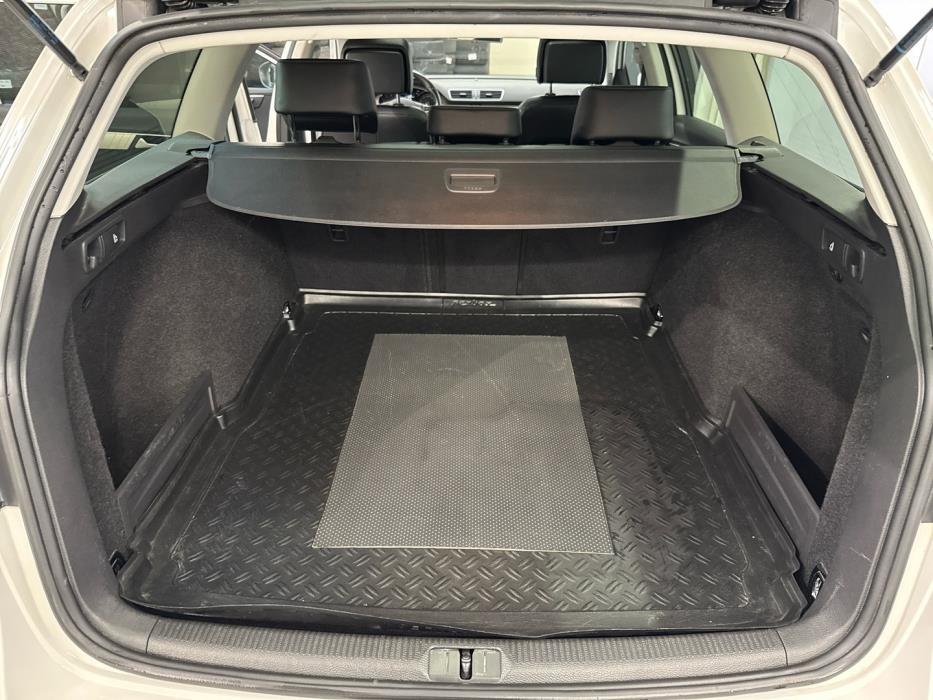 VOLKSWAGEN Passat 2013